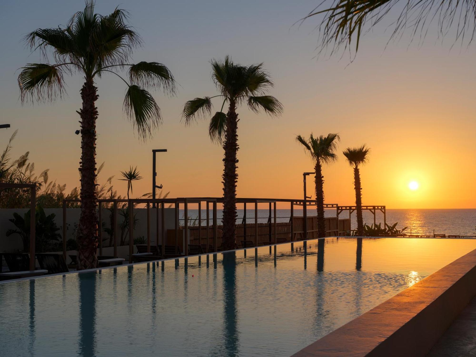 Be Batroun Hotel Luaran gambar