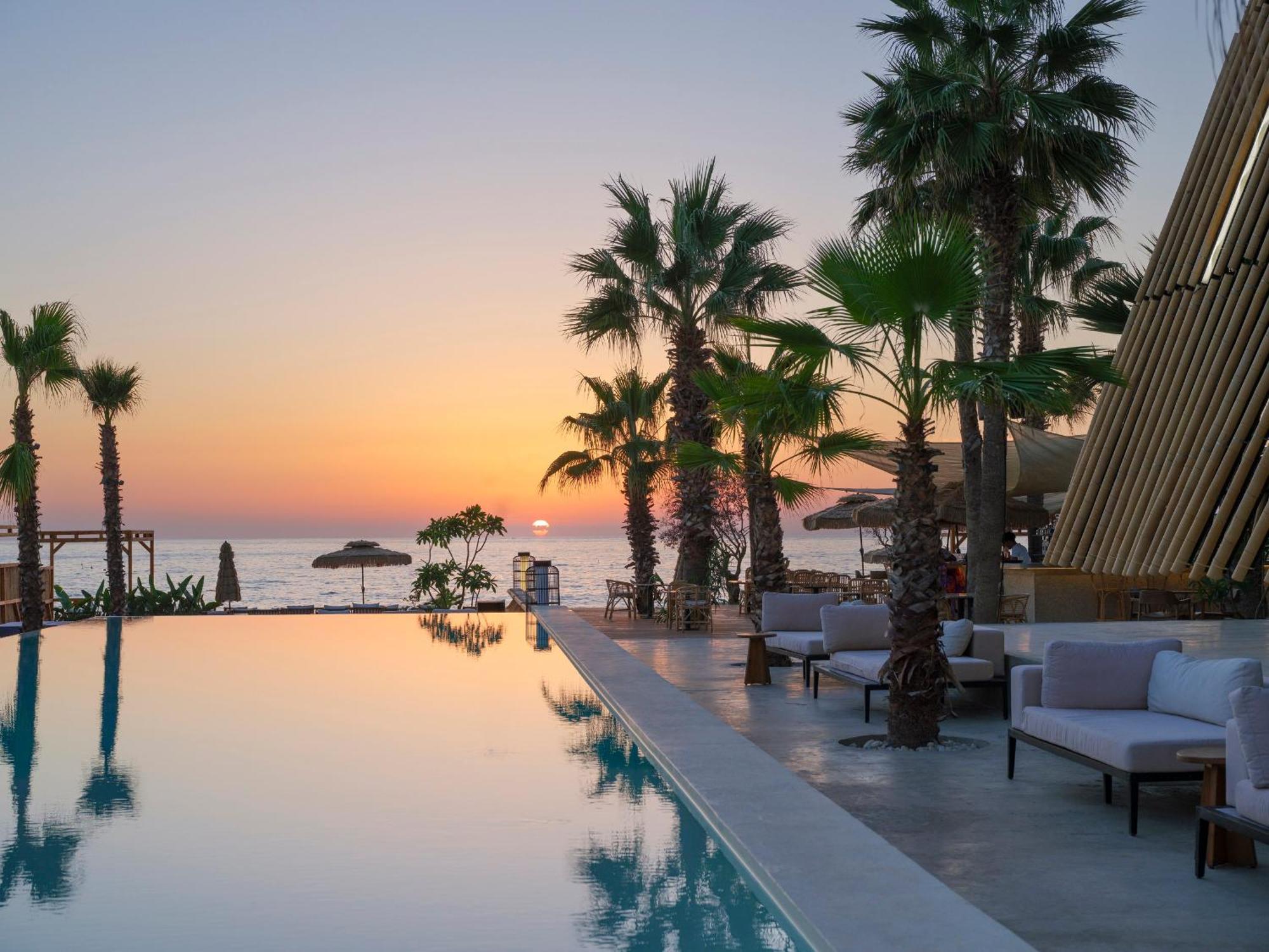 Be Batroun Hotel Luaran gambar